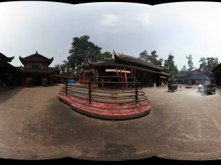 峨眉山報(bào)國(guó)寺內(nèi)第一殿