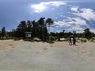 承德避暑山莊夏季的內(nèi)景全景