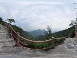 北京千靈山風(fēng)景區(qū) 山間石路