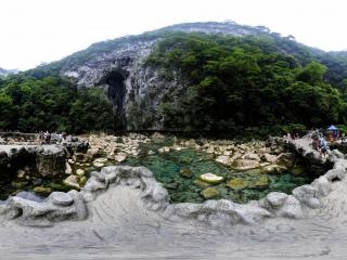 貴州—黔南荔波漳江風(fēng)景區(qū)天生橋