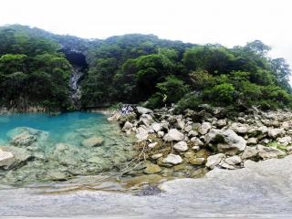 貴州—黔南荔波漳江風(fēng)景區(qū)妖風(fēng)洞