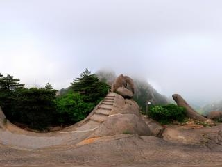 鰲魚峰