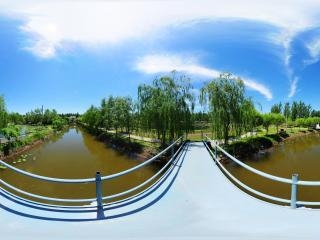 水上樂園鐵橋