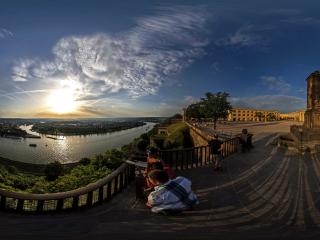 山上城堡看德國之角全景